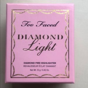 Too Faced Highlighter